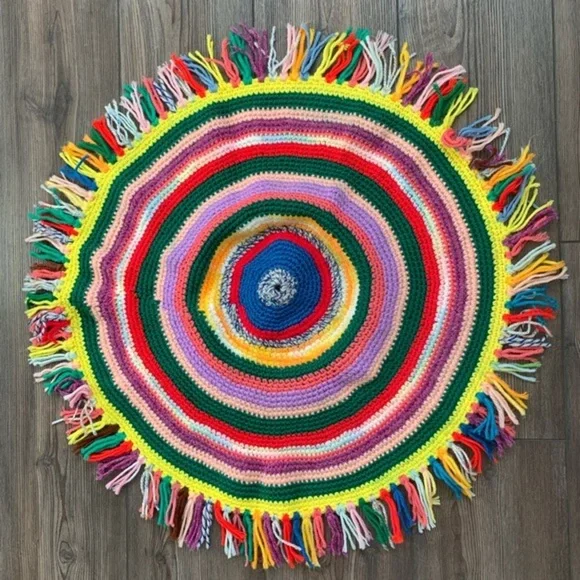 Doily - Picture 1 of 4